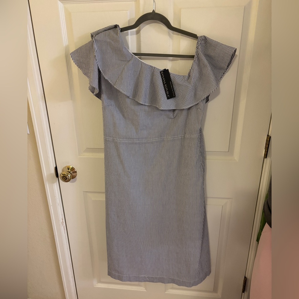 Brand new banana republic off the shoulder dress.